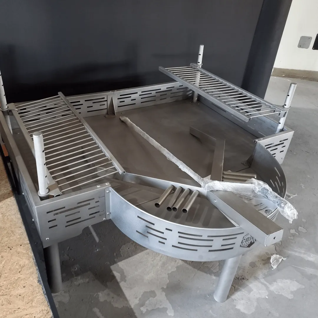 Fuego Criollo BAE Stainless Steel Firepit with Grill